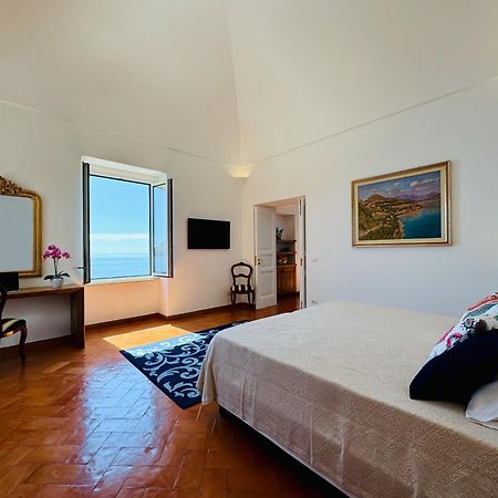 Yourhome - La Casa Di Chiara โปซิตาโน ภายนอก รูปภาพ