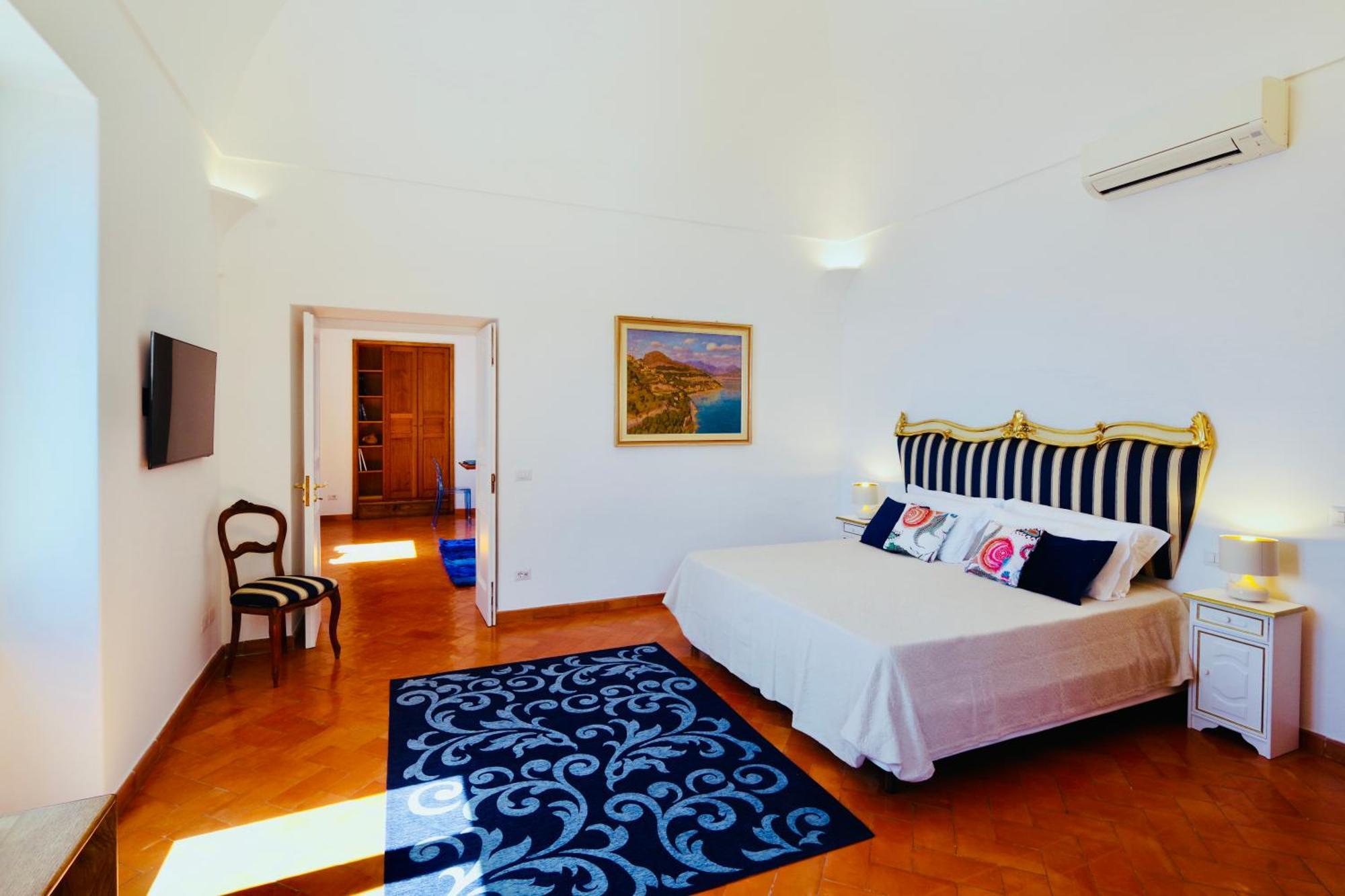 Yourhome - La Casa Di Chiara โปซิตาโน ภายนอก รูปภาพ